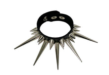 Load image into Gallery viewer, bracelet on display