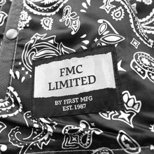 Load image into Gallery viewer, inside of vest on display