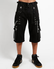 Load image into Gallery viewer, model showing pants zipped off into shorts