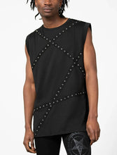 Load image into Gallery viewer, model showing front of top