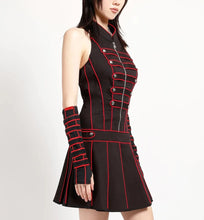 Load image into Gallery viewer, model showing side of dress