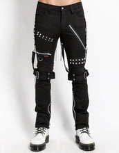 Load image into Gallery viewer, model showing front of pants