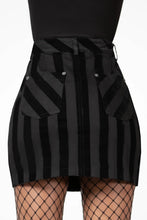Load image into Gallery viewer, model showing back of skirt