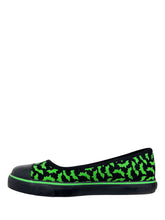 Load image into Gallery viewer, side of shoe on display
