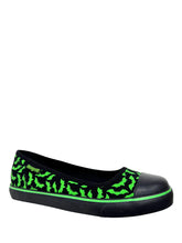 Load image into Gallery viewer, side of shoes on display
