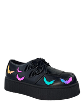 Load image into Gallery viewer, front of shoe on display

