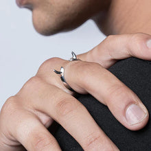 Load image into Gallery viewer, model wearing ring
