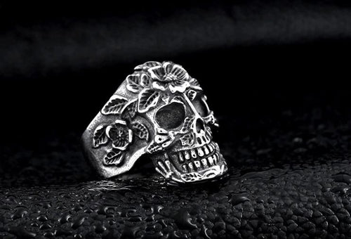 silver colored sugar skull ring