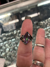 Load image into Gallery viewer, model holding ring

