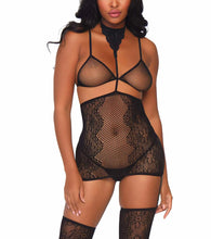 Load image into Gallery viewer, model showing front of set

