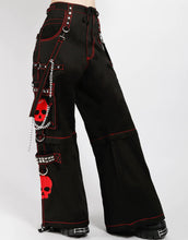 Load image into Gallery viewer, model showing side of pants
