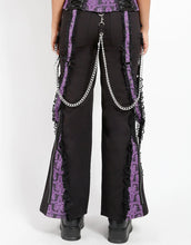 Load image into Gallery viewer, model showing back of pants
