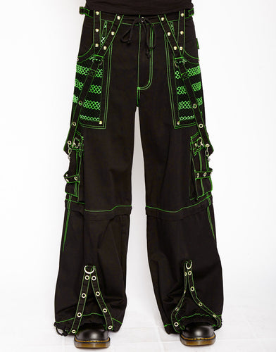 model showing front of pants