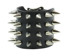 Load image into Gallery viewer, bracelet on display
