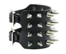 Load image into Gallery viewer, bracelet on display
