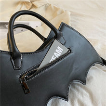 Load image into Gallery viewer, showing small zipper pocket on backside
