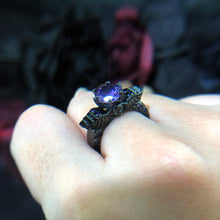 Load image into Gallery viewer, ring on model

