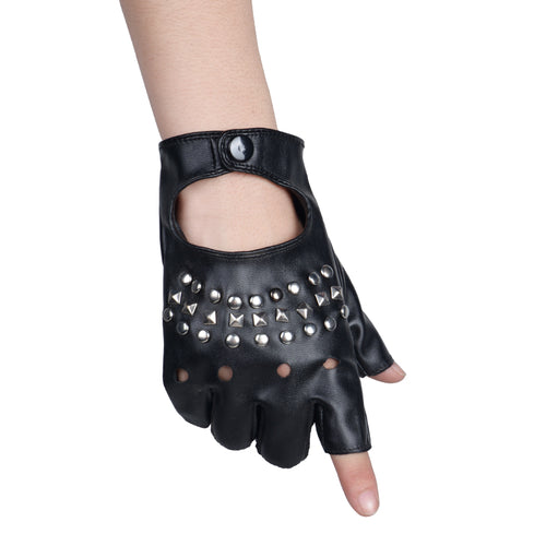 model wearing gloves