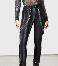Load image into Gallery viewer, model showing front of pants
