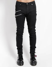 Load image into Gallery viewer, model showing front of pants
