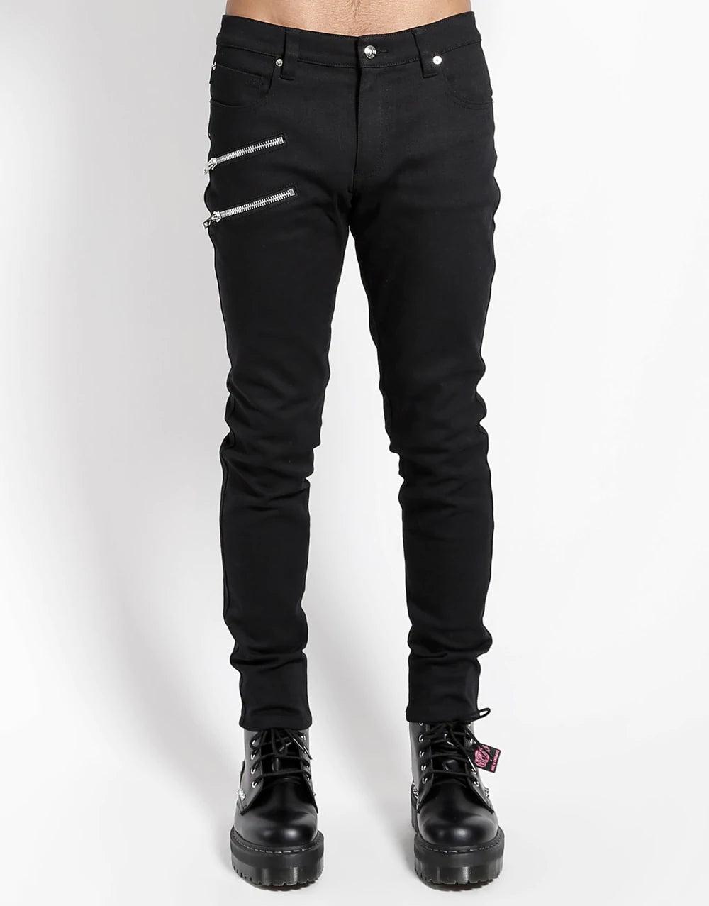 model showing front of pants