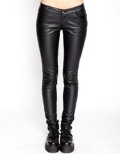 Load image into Gallery viewer, model showing front of pants
