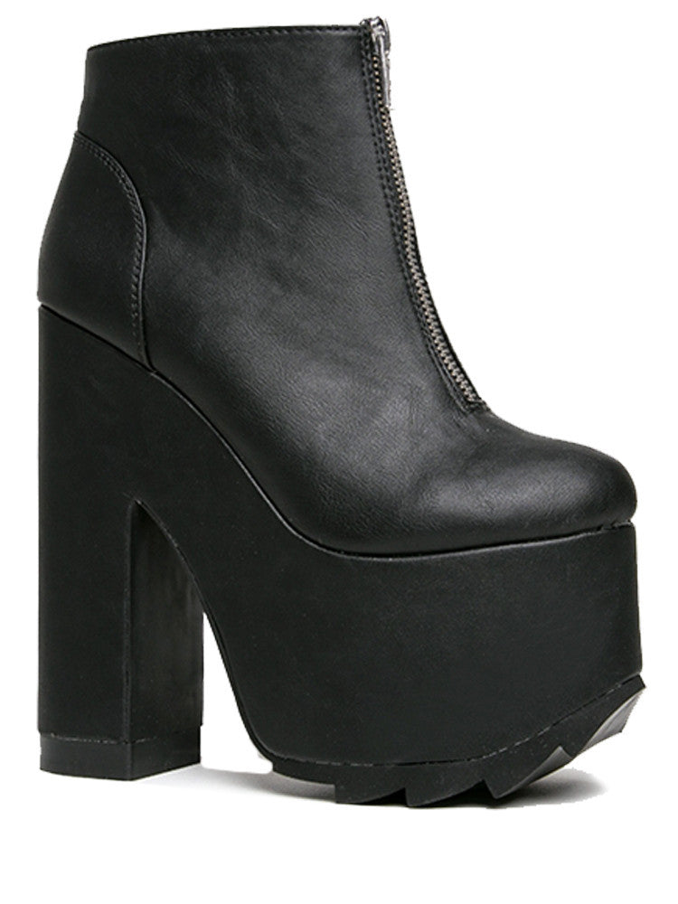 outer view of black vegan leather sleek 6.5
