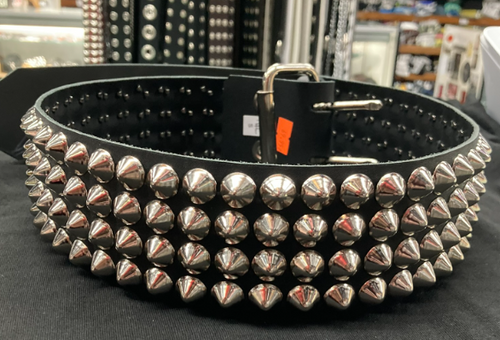 belt on display