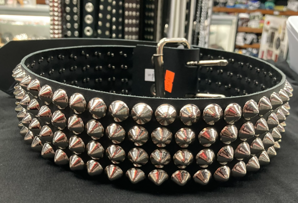 belt on display