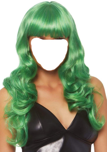 model wearing wig