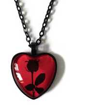 Load image into Gallery viewer, necklace on display
