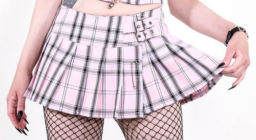 model showing front of skirt