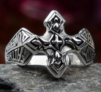 ring on display