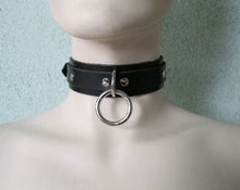 Load image into Gallery viewer, front of collar on mannequin
