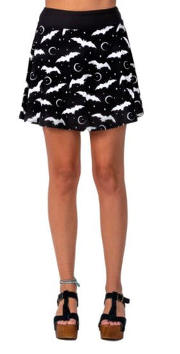 model showing front of skirt